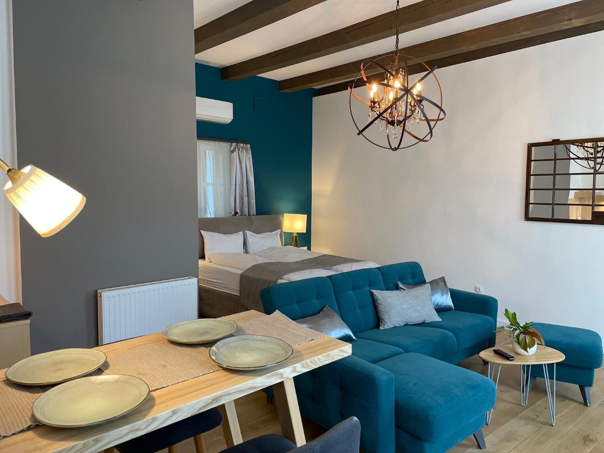 Veszprém Frida Apartman, Exkluziv Varpanoramaval, A Belvaros Sziveben, Ingyenes Parkolassal מראה חיצוני תמונה